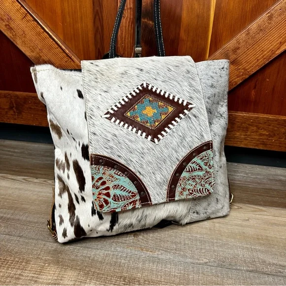 Myra Bag Western Leather Backpack Bag for Women - Flapover Upcycled Cowhide Bag Mocha Splashes 並行輸入品 Myra Bag Western Leather Backpack Bag for Women - Sequel